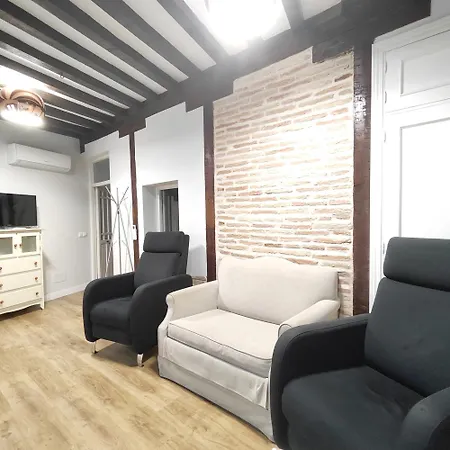 Apartamento Tres Culturas *